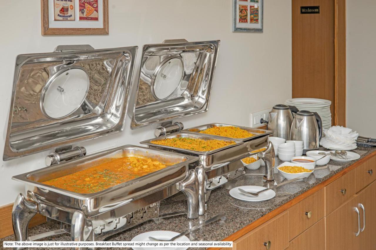 Hotel Nysha Palace Near Igi Airport Нью-Дели Экстерьер фото